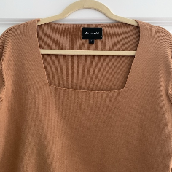 Line & dot square neck sweater - Picture 3 of 11